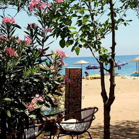 Defne Pension Çıralı Exteriör bild